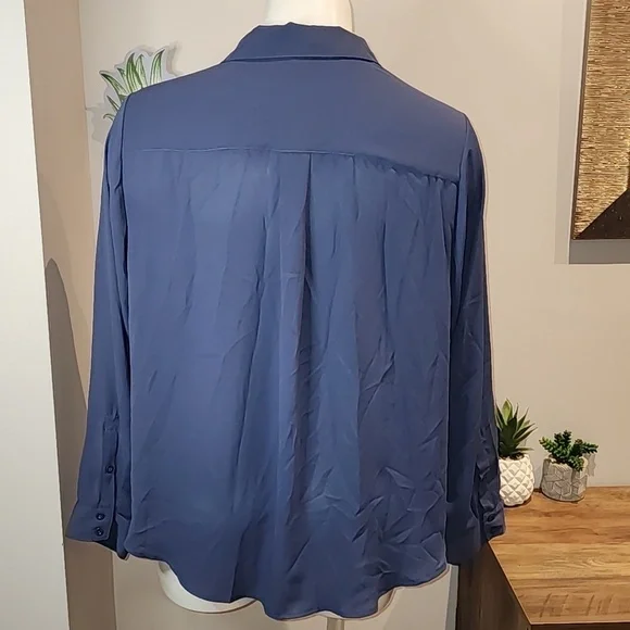 Torrid - Lizzie Georgette Button-Up Long Sleeve Shirt in Crown Blue Roebuck Blue - Picture 5 of 13